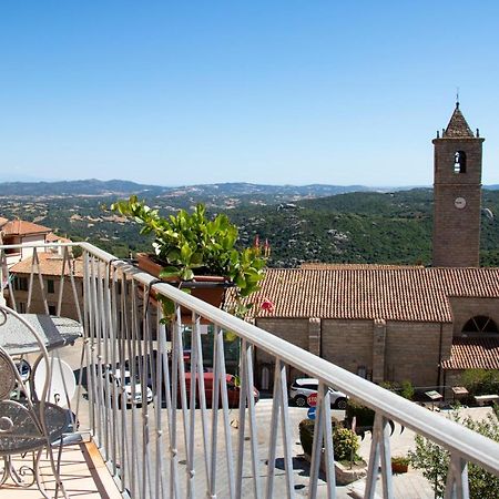 Bed & Breakfast Zia Menga - Luogosanto Sardinia Exterior photo