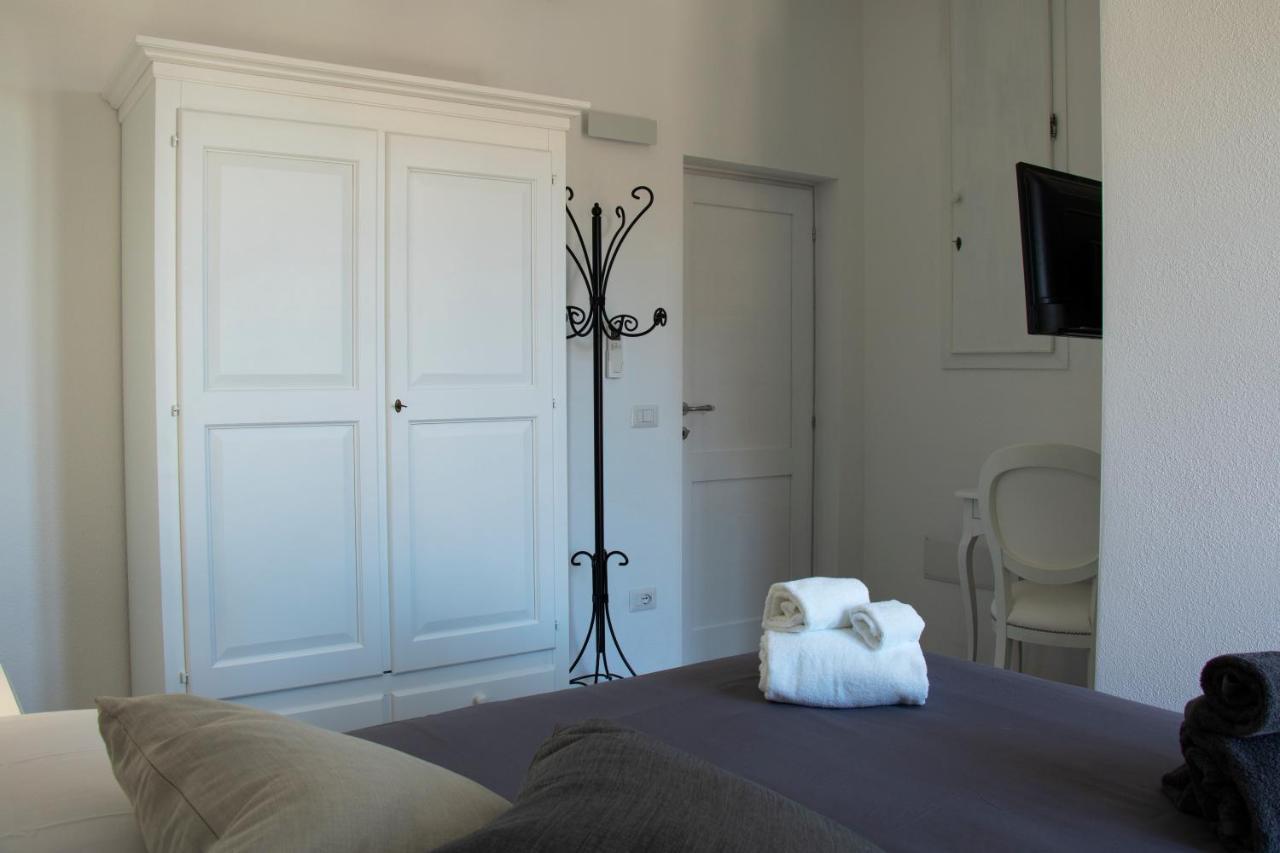 Bed & Breakfast Zia Menga - Luogosanto Sardinia Exterior photo